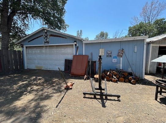 Detached Garage, Exterior