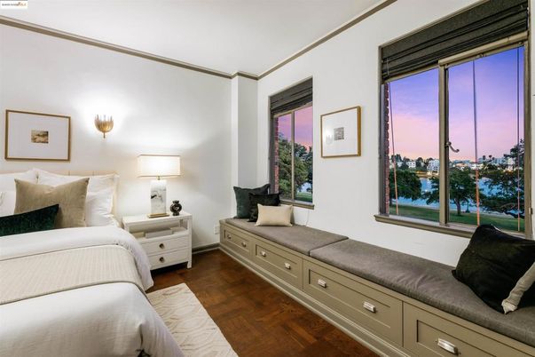 Bedroom, Interior, Water, Wood Texture Flooring