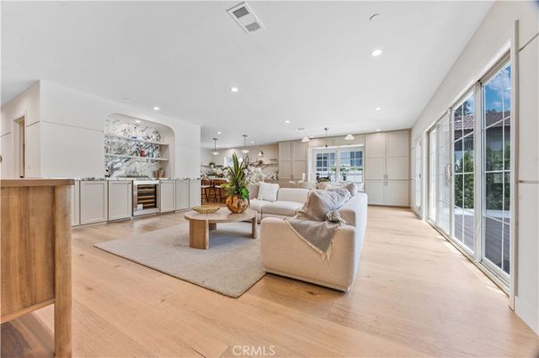 Interior, Living room, Pendant Lights, Recessed Lighting, Wood Texture Flooring
