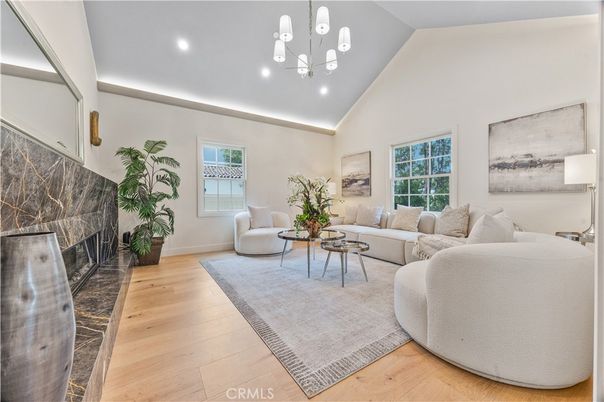 Fireplace, Interior, Living room, Pendant Lights, Recessed Lighting, Wood Texture Flooring