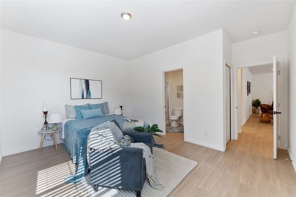 Bathroom, Bedroom, Interior, Recessed Lighting, Wood Texture Flooring