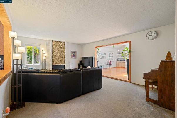 Interior, Living room, Piano