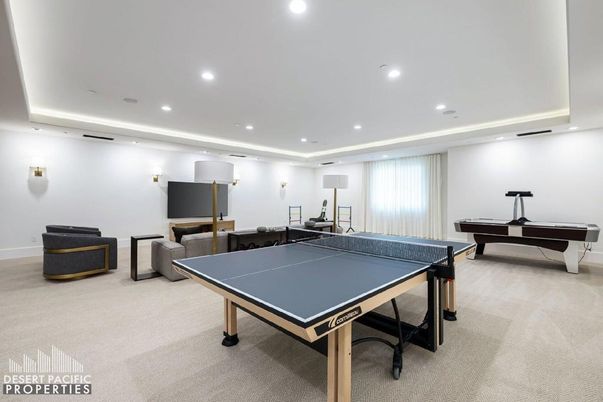 Billiard Table, Game Room, Interior, Recessed Lighting