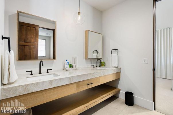 Bathroom, Dual Sink Vanities, Interior, Pendant Lights