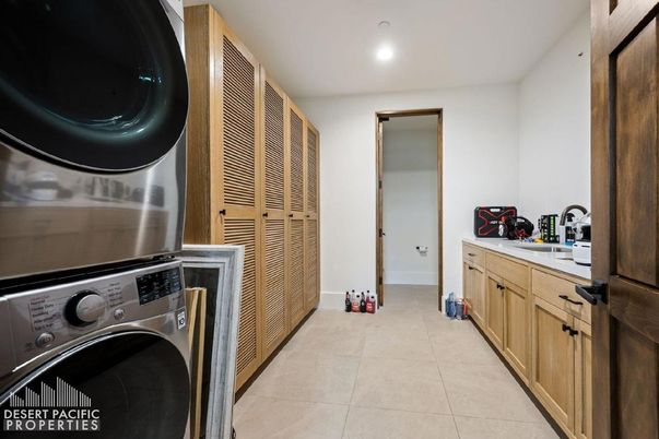 Interior, Recessed Lighting, Washer