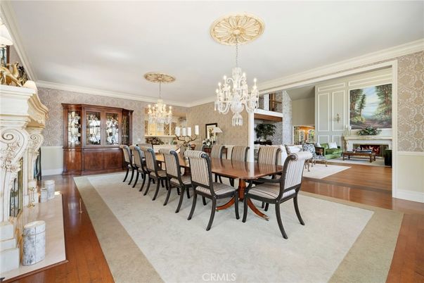 Chandelier, Dining room, Fireplace, Interior, Wood Texture Flooring