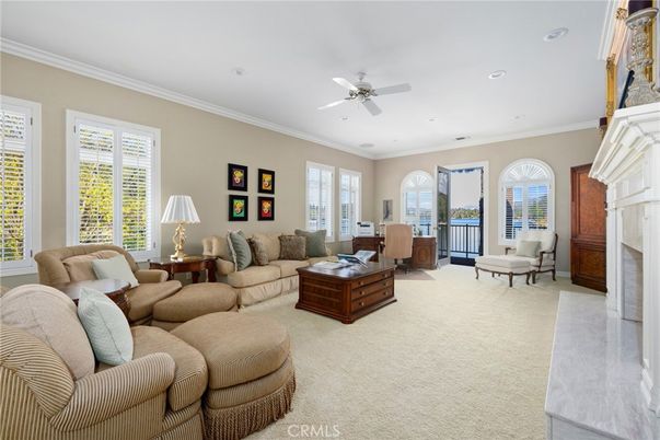 Fireplace, Interior, Living room, Recessed Lighting