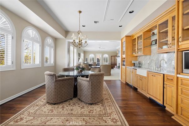 Chandelier, Dining room, Interior, Recessed Lighting, Wood Texture Flooring