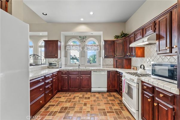 Interior, Kitchen, Recessed Lighting, Tile Countertops