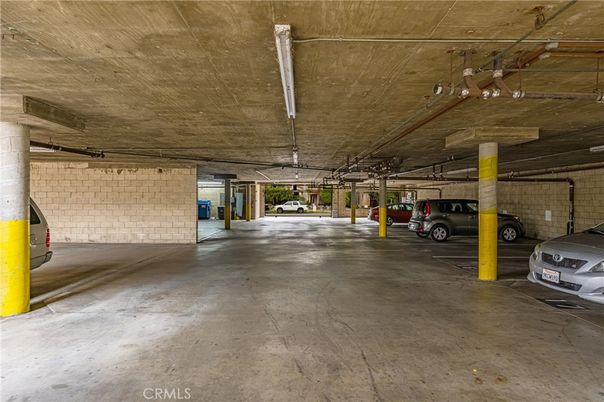 Garage, Interior, Stone Walls