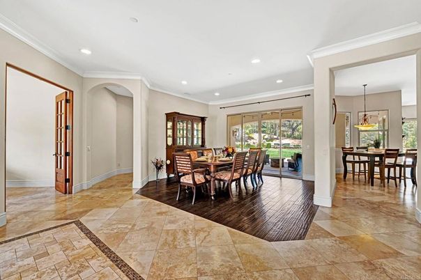 Dining room, Interior, Pendant Lights, Recessed Lighting
