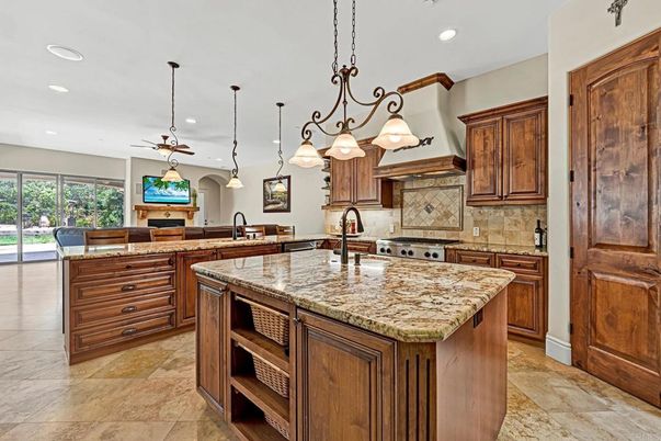 Chandelier, Interior, Kitchen, Pendant Lights, Recessed Lighting, Stainless Steel Appliances