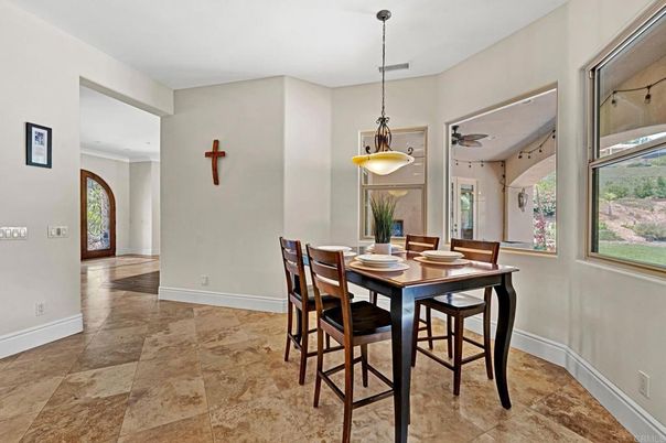 Dining room, Interior, Pendant Lights, Recessed Lighting