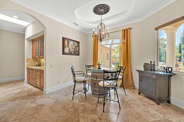Chandelier, Dining room, Interior, Pendant Lights