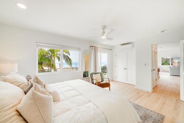 Bedroom, Interior, Recessed Lighting, Water, Wood Texture Flooring
