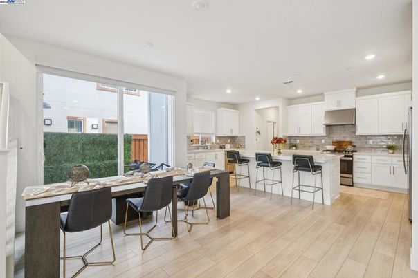 Dining room, Interior, Kitchen, Recessed Lighting, Wood Texture Flooring