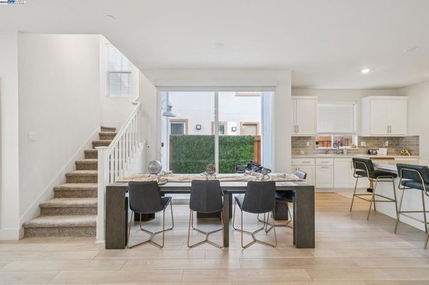Dining room, Interior, Kitchen, Recessed Lighting, Wood Texture Flooring
