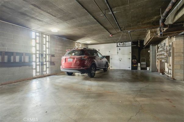 Garage, Interior, Stone Walls