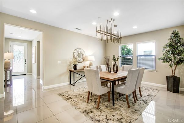 Dining room, Interior, Pendant Lights, Recessed Lighting