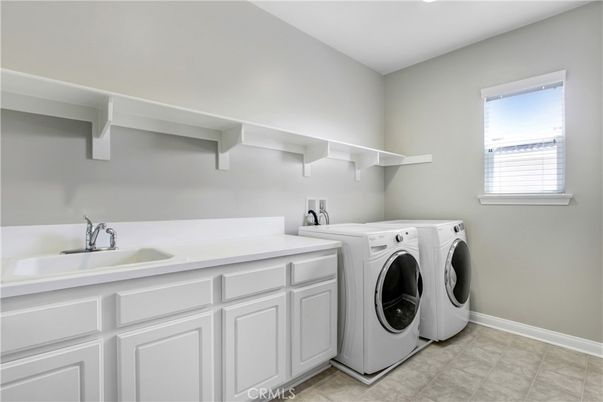 Interior, Washer