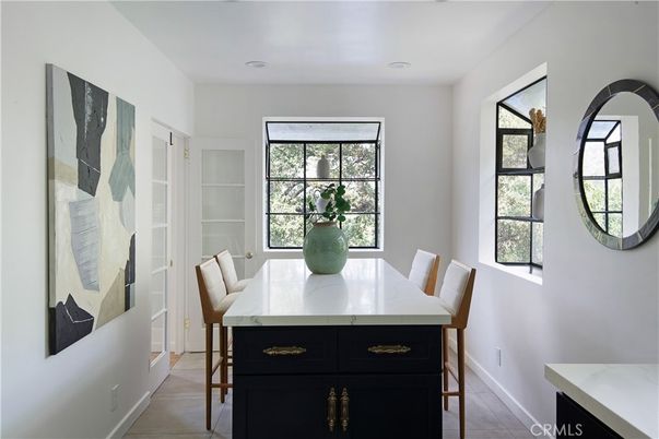 Dining room, Interior