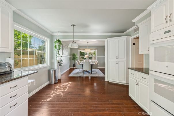 Dining room, Interior, Kitchen, Pendant Lights, Wood Texture Flooring