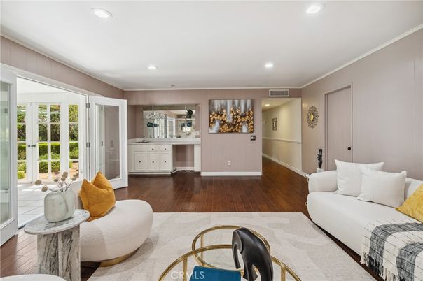Interior, Living room, Recessed Lighting, Wood Texture Flooring