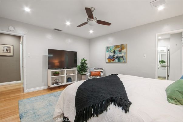 Bedroom, Interior, Recessed Lighting, Wood Texture Flooring