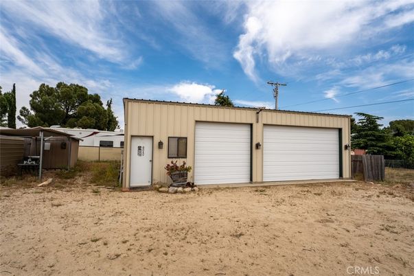 Backyard, Detached Garage, Exterior