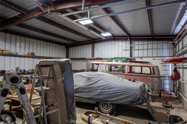 Garage, Interior