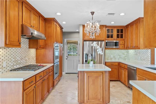 Chandelier, Interior, Kitchen, Recessed Lighting, Stainless Steel Appliances