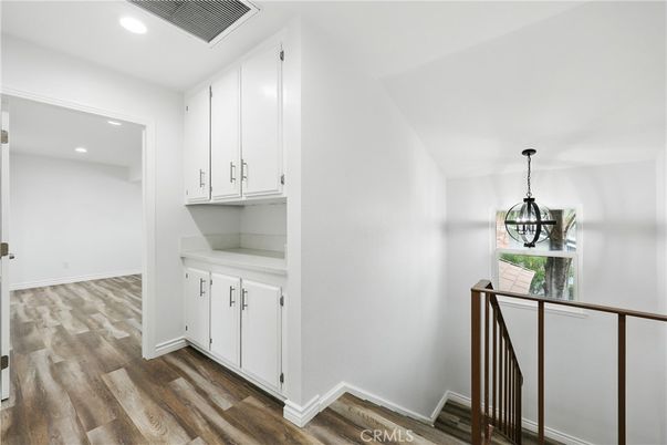 Interior, Pendant Lights, Recessed Lighting, Wood Texture Flooring