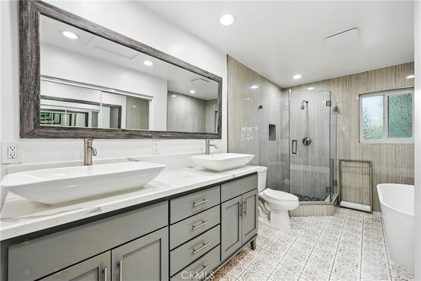 Bathroom, Dual Sink Vanities, Free Standing Baths, Glass Shower, Interior, Recessed Lighting