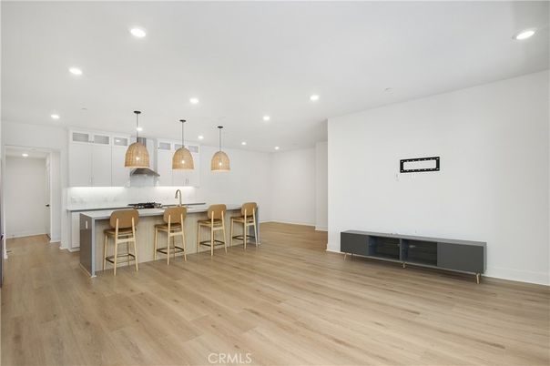 Interior, Kitchen, Pendant Lights, Recessed Lighting, Wood Texture Flooring