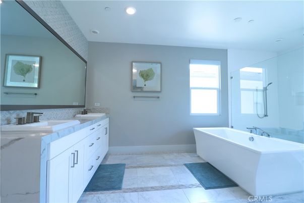 Bathroom, Dual Sink Vanities, Free Standing Baths, Interior, Marble, Recessed Lighting