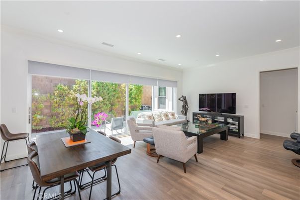 Dining room, Interior, Living room, Recessed Lighting, Wood Texture Flooring
