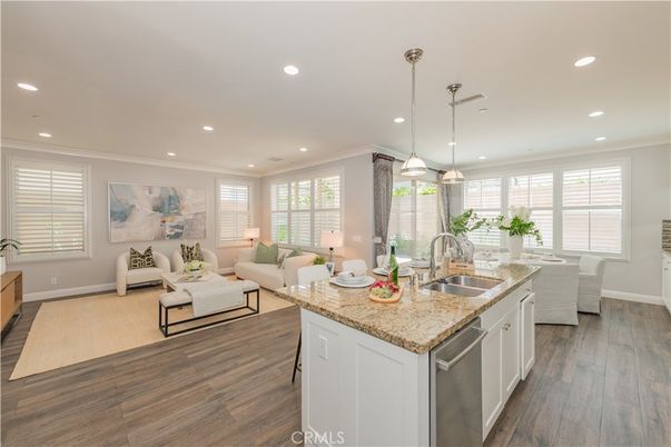Dining room, Interior, Kitchen, Living room, Pendant Lights, Recessed Lighting, Stainless Steel Appliances, Wood Texture Flooring