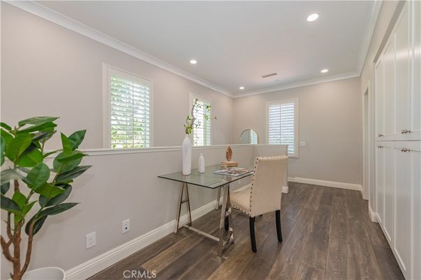 Home Office, Interior, Recessed Lighting, Wood Texture Flooring