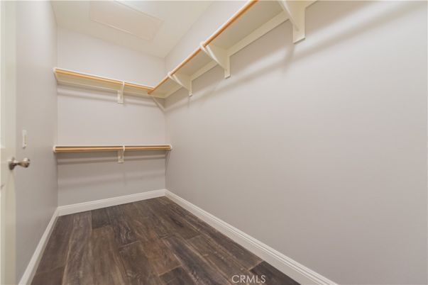Interior, Walk-in Closets, Wood Texture Flooring