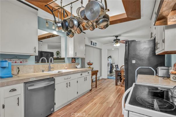 Interior, Kitchen, Wood Texture Flooring
