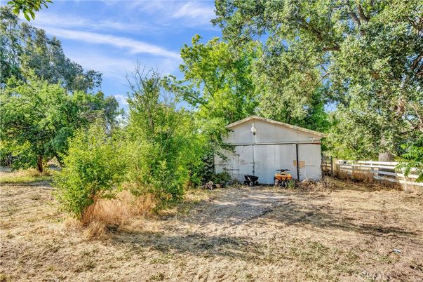 Backyard, Detached Garage, Exterior