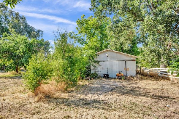 Backyard, Detached Garage, Exterior