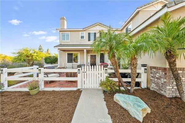 Backyard, Exterior, Facade, American Foursquare