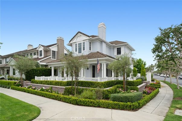 Exterior, Facade, Queen Anne Victorian