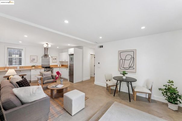 Interior, Kitchen, Living room, Recessed Lighting, Stainless Steel Appliances