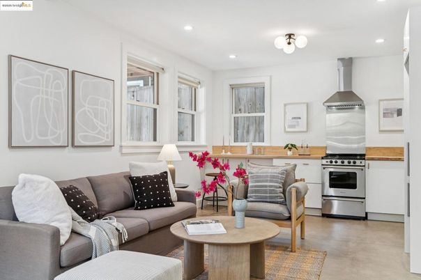 Interior, Kitchen, Living room, Recessed Lighting, Stainless Steel Appliances