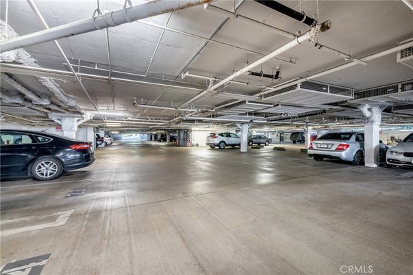 Garage, Interior