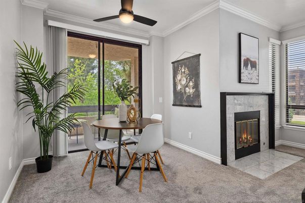 Dining room, Fireplace, Interior