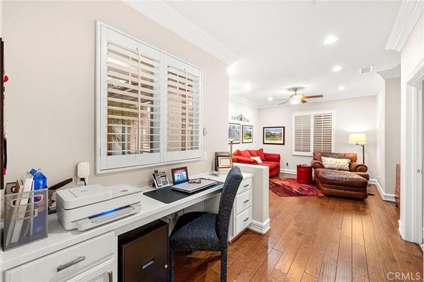Home Office, Interior, Living room, Recessed Lighting, Wood Texture Flooring