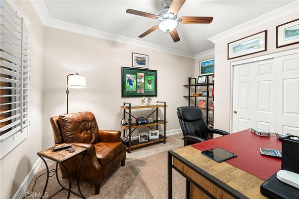 Home Office, Interior